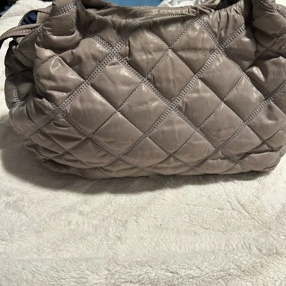 Kate Spade Quilted Tan Shoulder Bag - Picture 3 of 8